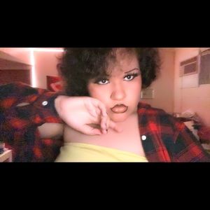 Meet your Posher, Samara